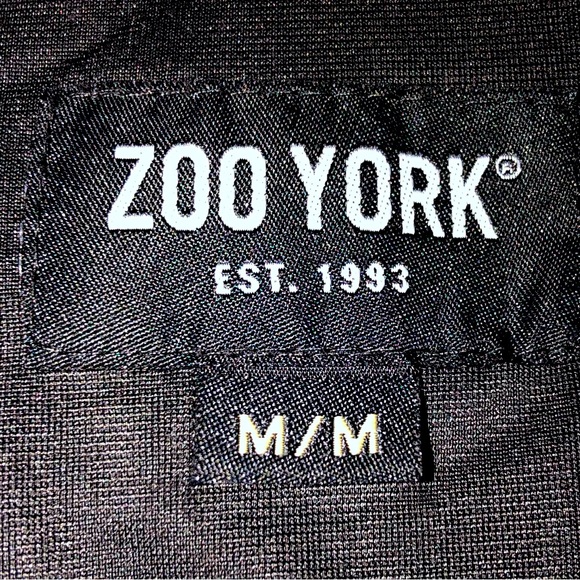 Men’s Zoo York Button up Wind Breaker.  Used, like new condition. - Picture 4 of 4